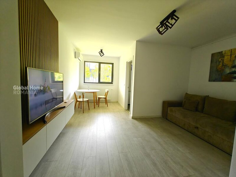Hils Brauner, Pallady, new, studio + parcare, garden view.